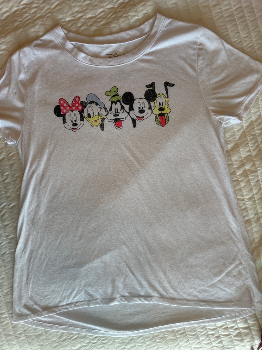 Disney White Short Sleeve Tee with Mickey & Friends Minnie Donald goofy Pluto